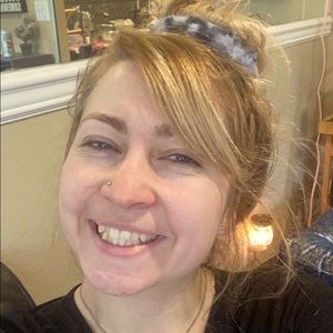 Meet your Posher, Loriah